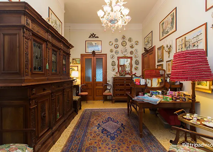 Atmosfere Del Centro Storico Неаполь