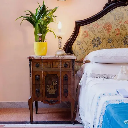 Atmosfere Del Centro Storico Nocleg ze śniadaniem 3*